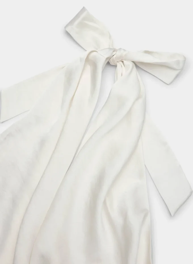 Blouse dos nu en satin Martini