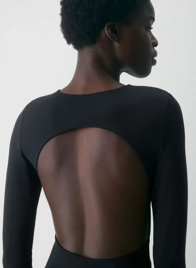 Body Original Contour Turn