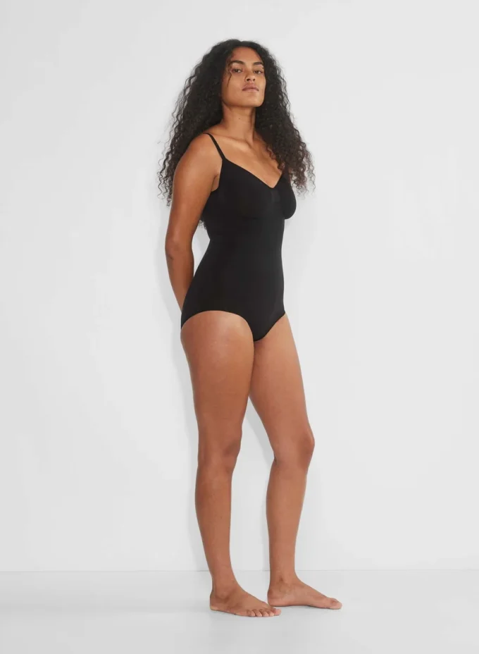 Body sans coutures ShapeEnhance™ couvrant entièrement les fesses
