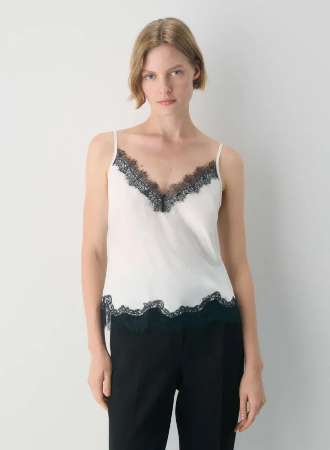 Caraco en satin à motifs