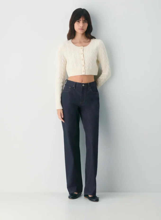 Cardigan Teacup
