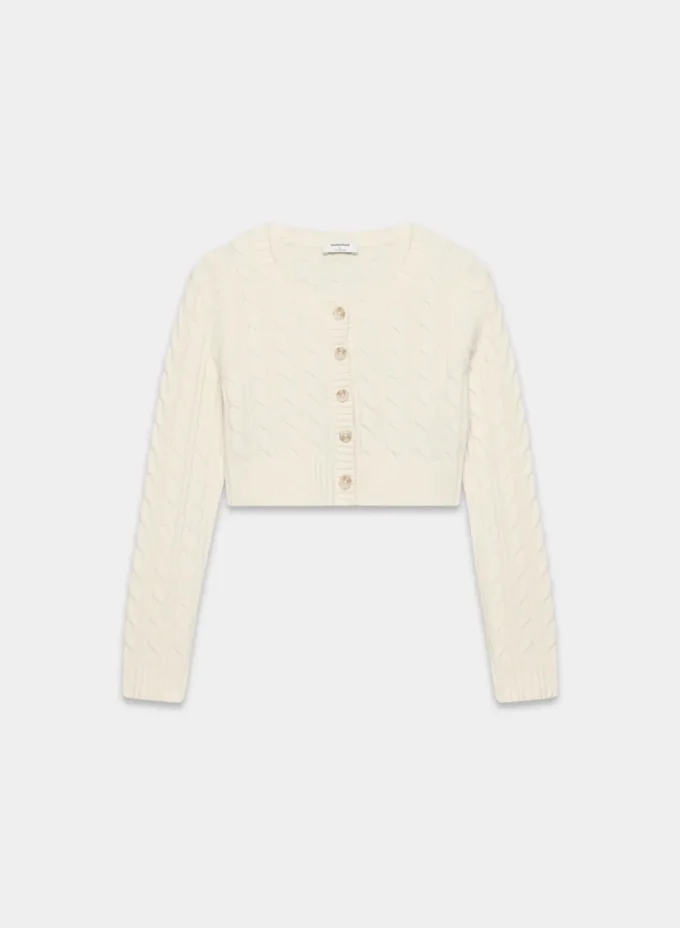 Cardigan Teacup
