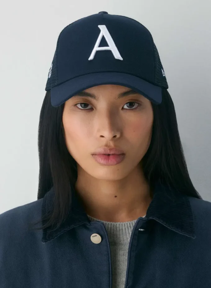 Casquette trucker New Era x Aritzia 940 A-Frame