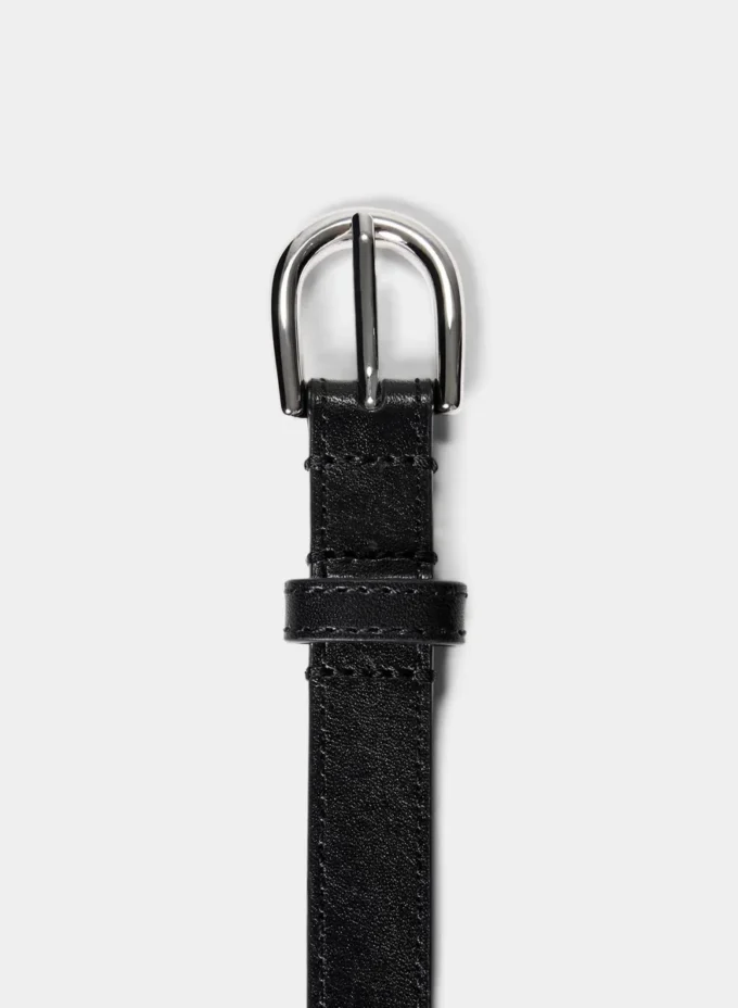 Ceinture fine en cuir avec boucle en laiton massif