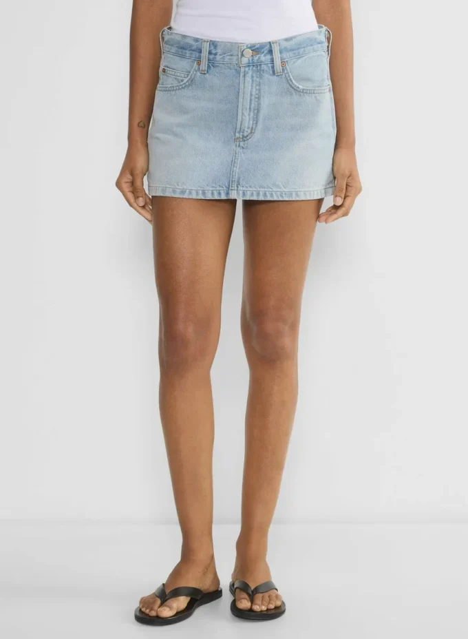 Denim Forum La jupe micro en denim vintage des années 90