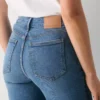 Denim Forum Le jean bootcut taille haute ajusté des années 90