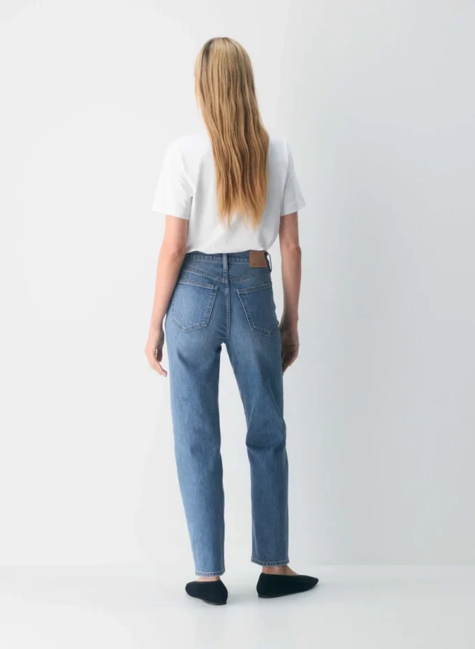 Denim Forum Le jean droit taille haute Arlo