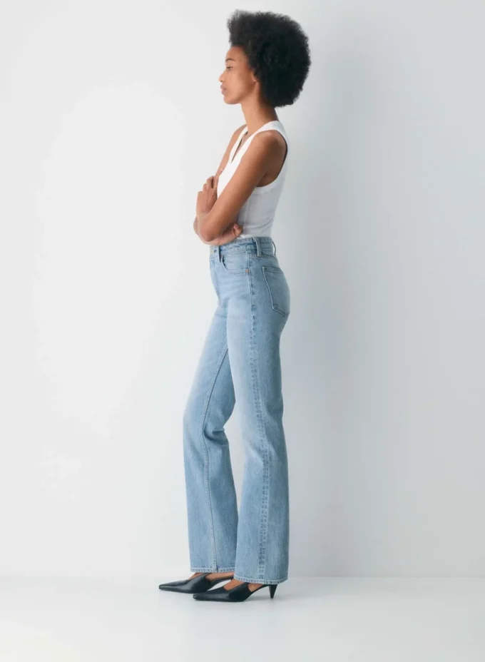 Denim Forum Le jean slim bootcut taille haute Nina des années 90