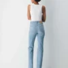 Denim Forum Le jean slim bootcut taille haute Nina des années 90