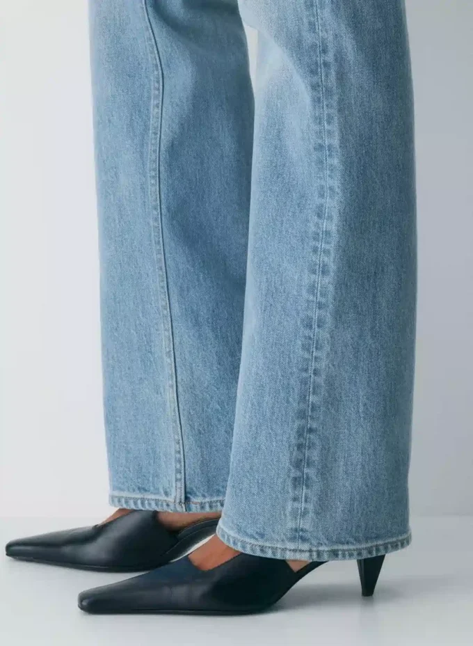 Denim Forum Le jean slim bootcut taille haute Nina des années 90