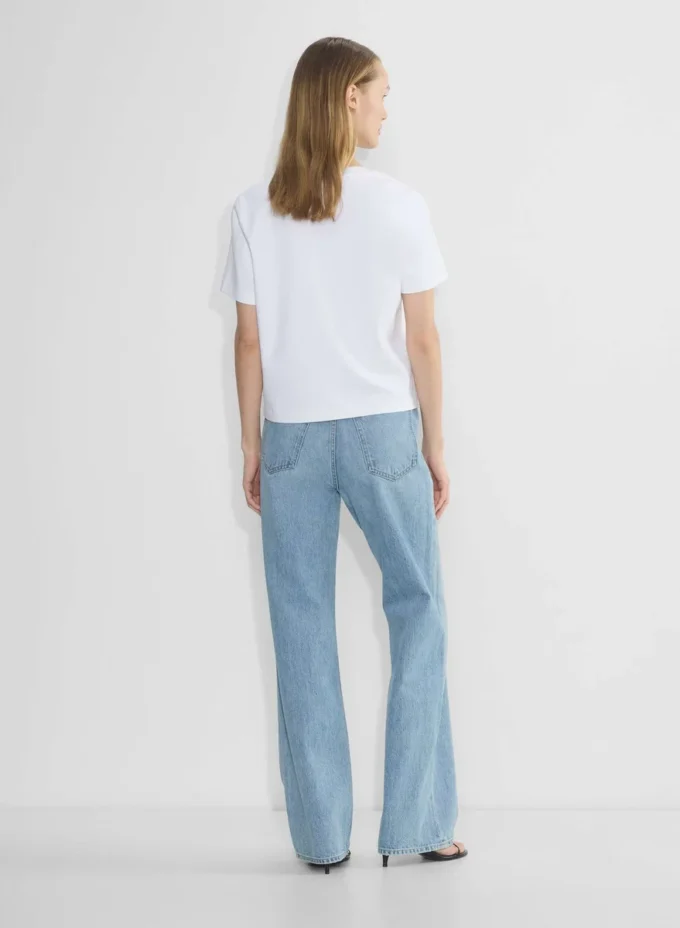Denim Forum Le jean taille haute à coupe ajustée des années 90