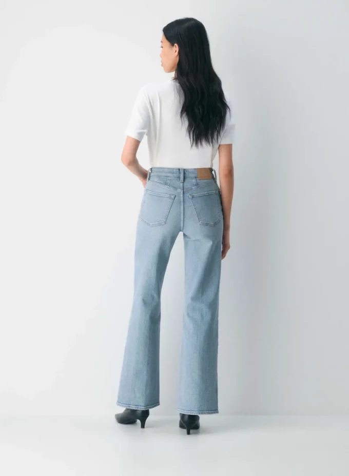 Denim Forum Les années 90 Snatched Jean taille haute à coupe large