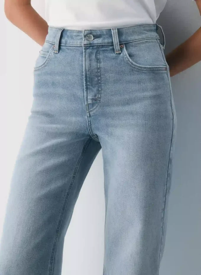 Denim Forum Les années 90 Snatched Jean taille haute à coupe large