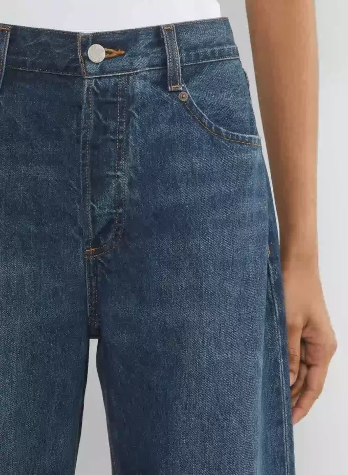 Denim Forum The &rsquo;90s Lo-rise Barrel Jean