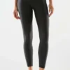 GloTone™ Cheeky Legging taille haute 26 pouces