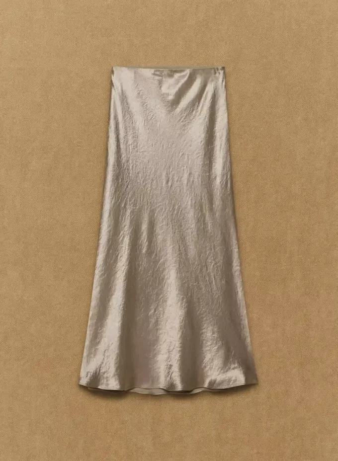 Jupe longue en satin glissant