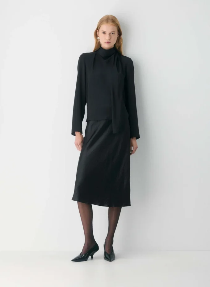 Jupe midi en satin
