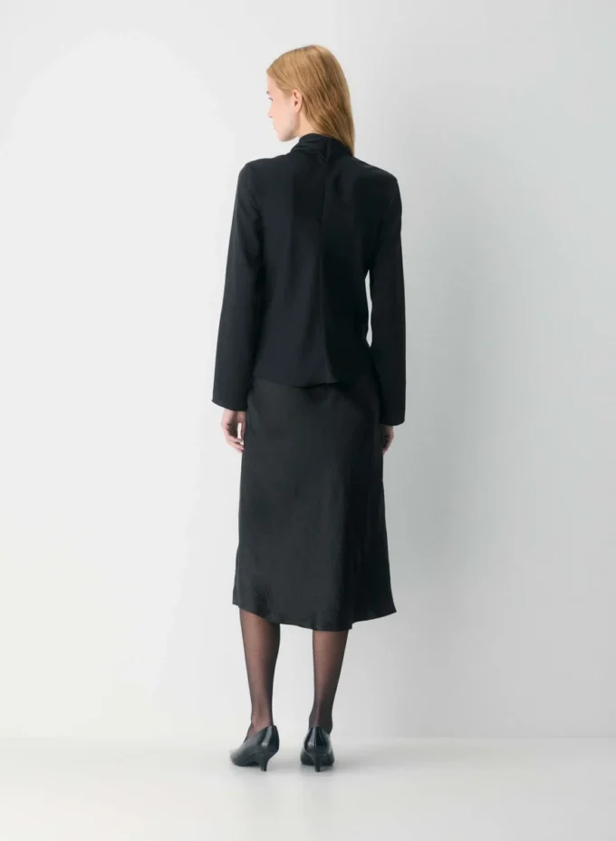 Jupe midi en satin