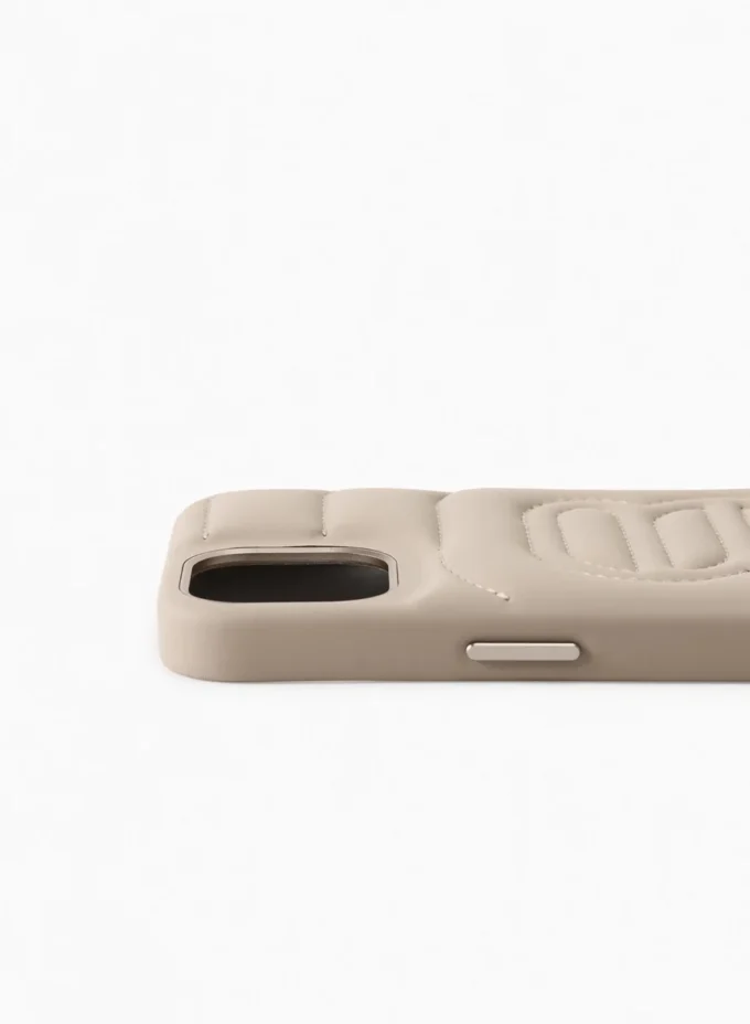 LA SUPER PUFF™ Coque pour iPhone 13