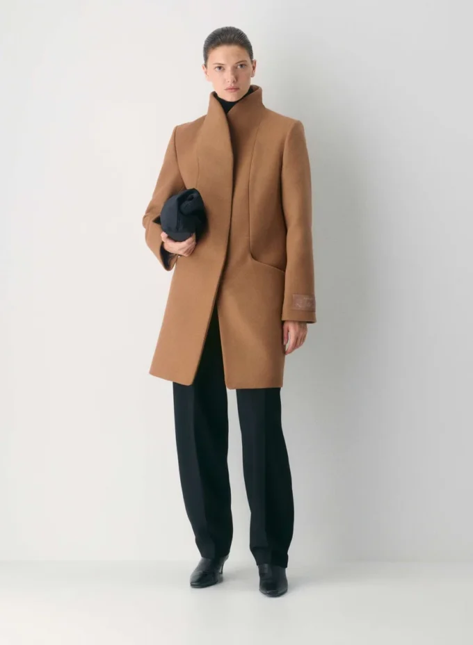 Le manteau Cocoon – Laine et cachemire de luxe