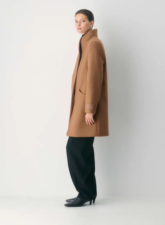 Le manteau Cocoon – Laine et cachemire de luxe