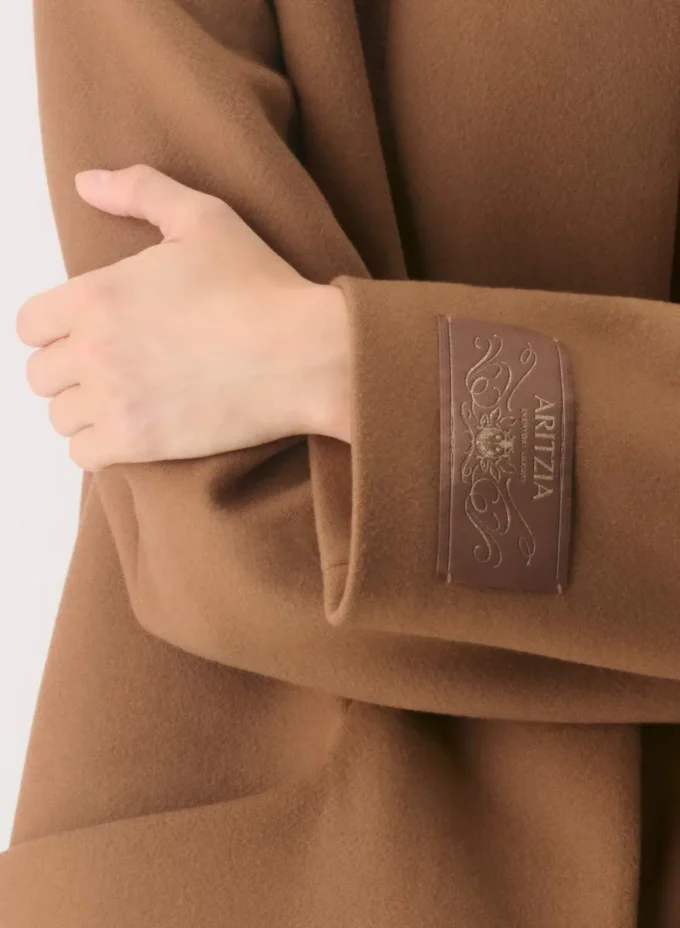Le manteau Cocoon – Laine et cachemire de luxe