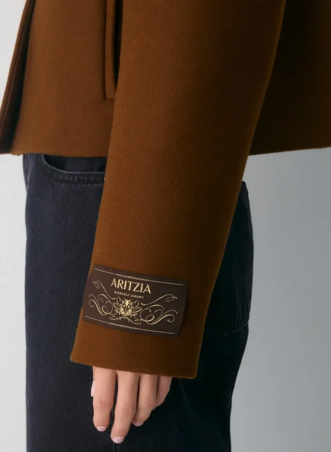Le manteau Dove – Laine et cachemire de luxe