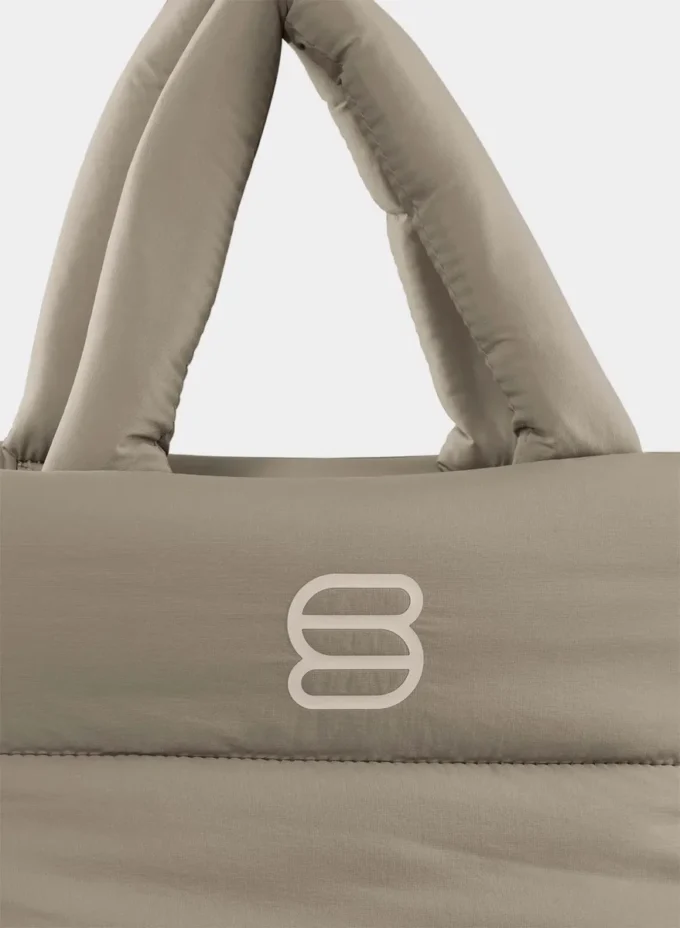 Le mini sac fourre-tout Super Puff™ – cliMATTE™