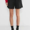 Le short Effortless Short™ en lin mi-cuisse