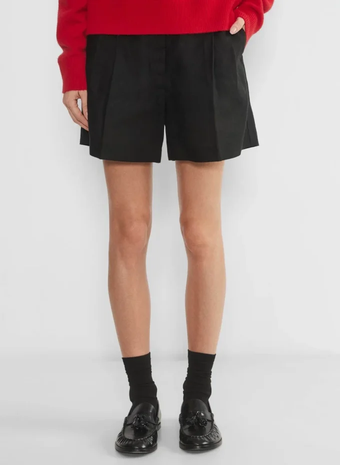 Le short Effortless Short™ en lin mi-cuisse
