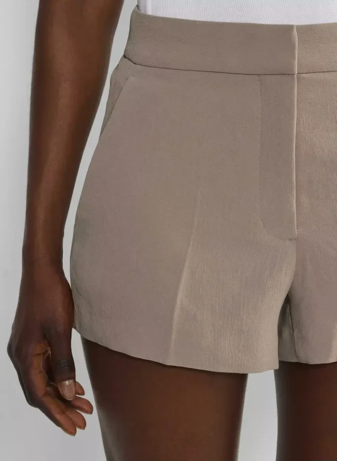 Le short Limitless™ Curve-Fit Mini – Crepette™