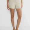 Le short Limitless™ Mi-cuisse – (Re)ssential Light