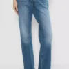 Levi&rsquo;s 501 &rsquo;90s Lightweight Jean