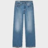 Levi&rsquo;s 501 &rsquo;90s Lightweight Jean