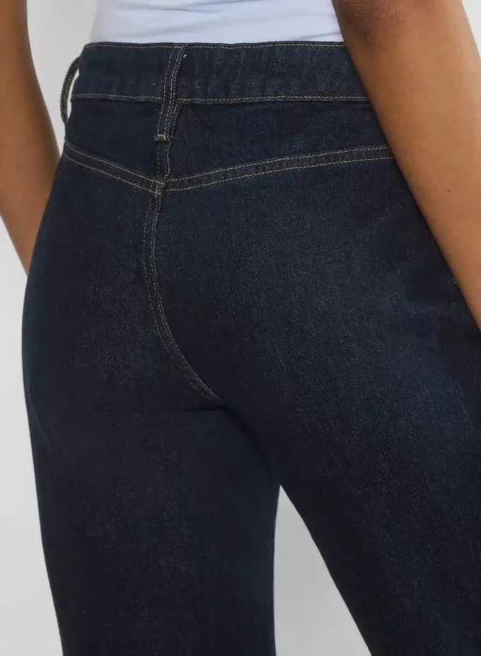 Liliana Capri