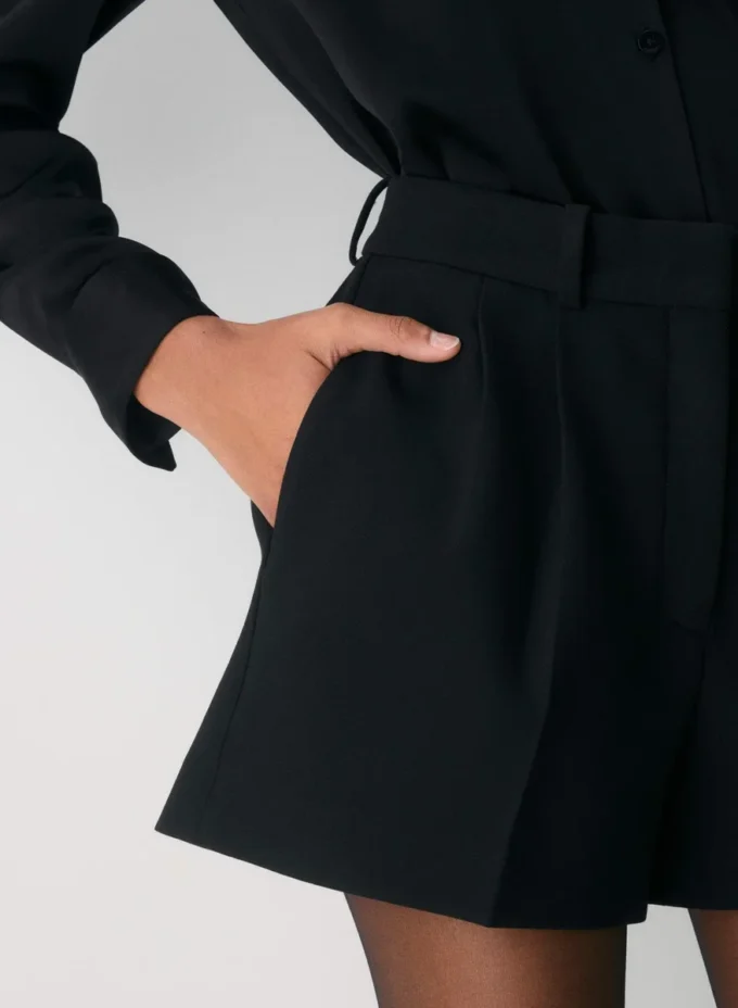 Mini-short plissé – (Re)ssential