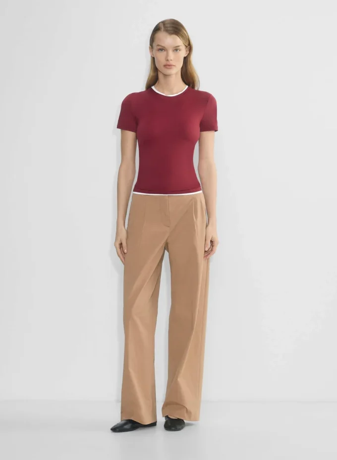 Pantalon chino à taille haute et larges plis