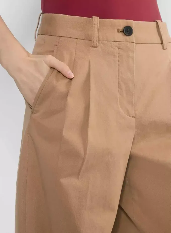 Pantalon chino à taille haute et larges plis
