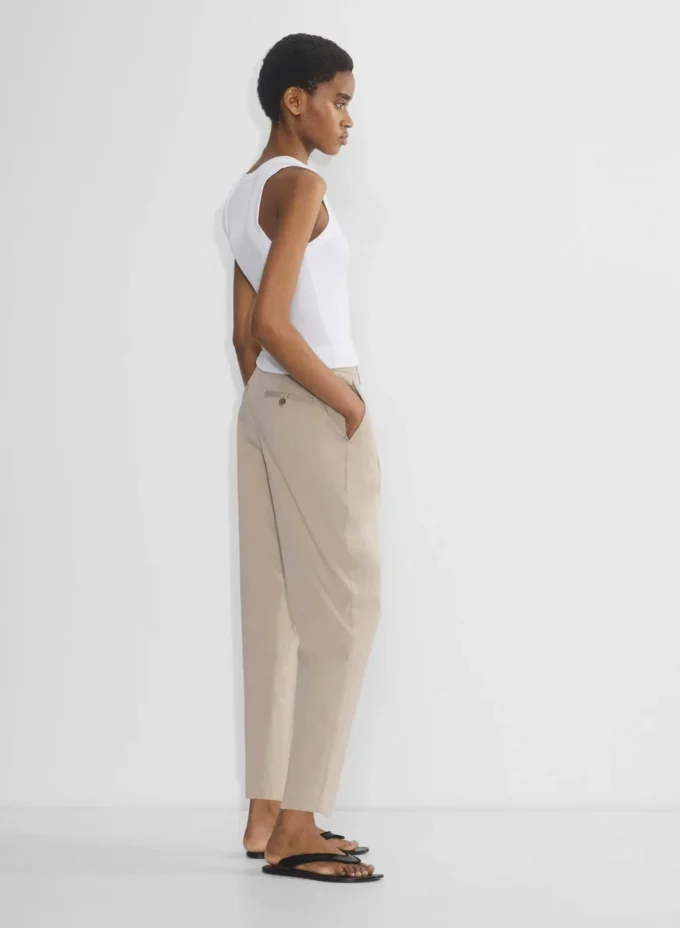 Pantalon chino taille mi-haute coupe carotte
