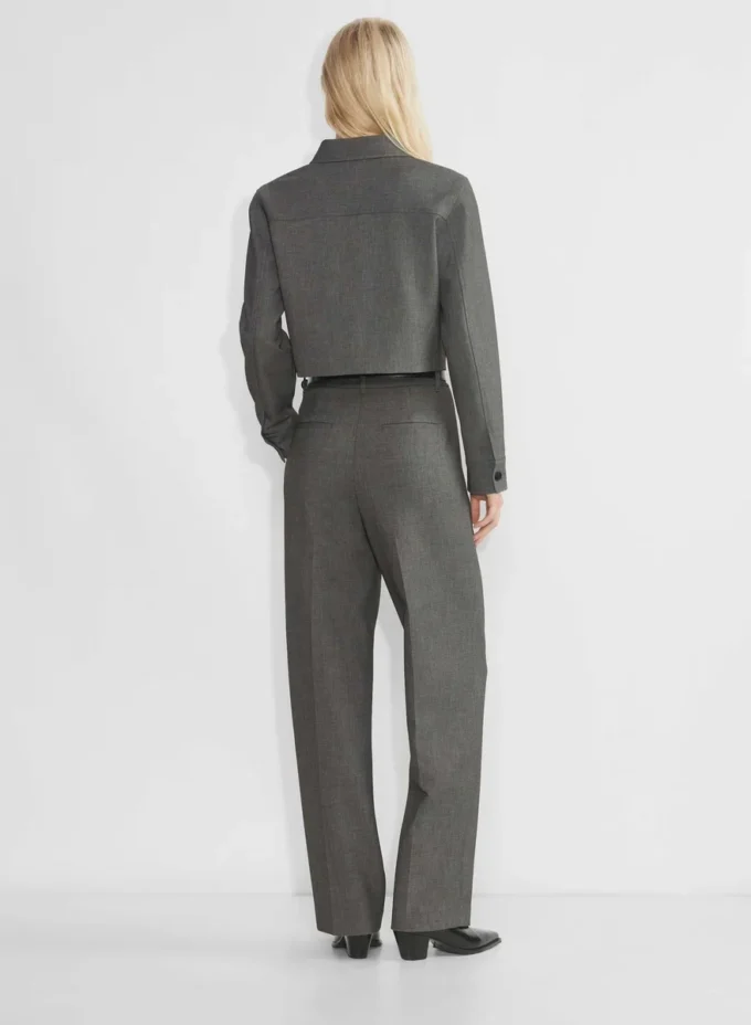 Petite veste courte – (Re)ssential