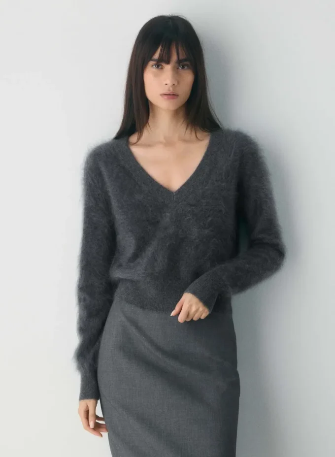 Pull à col en V rétréci en cachemire brossé