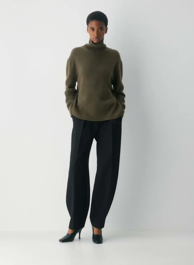 Pull à col roulé oversize en cachemire moelleux