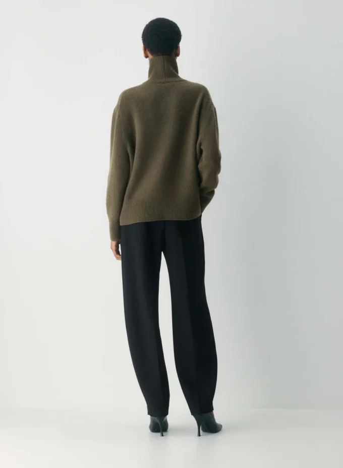 Pull à col roulé oversize en cachemire moelleux