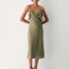 Robe en satin Cannelle