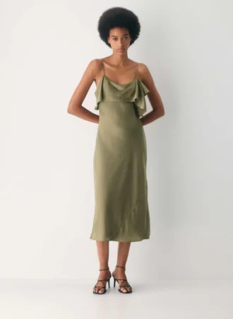 Robe en satin Cannelle