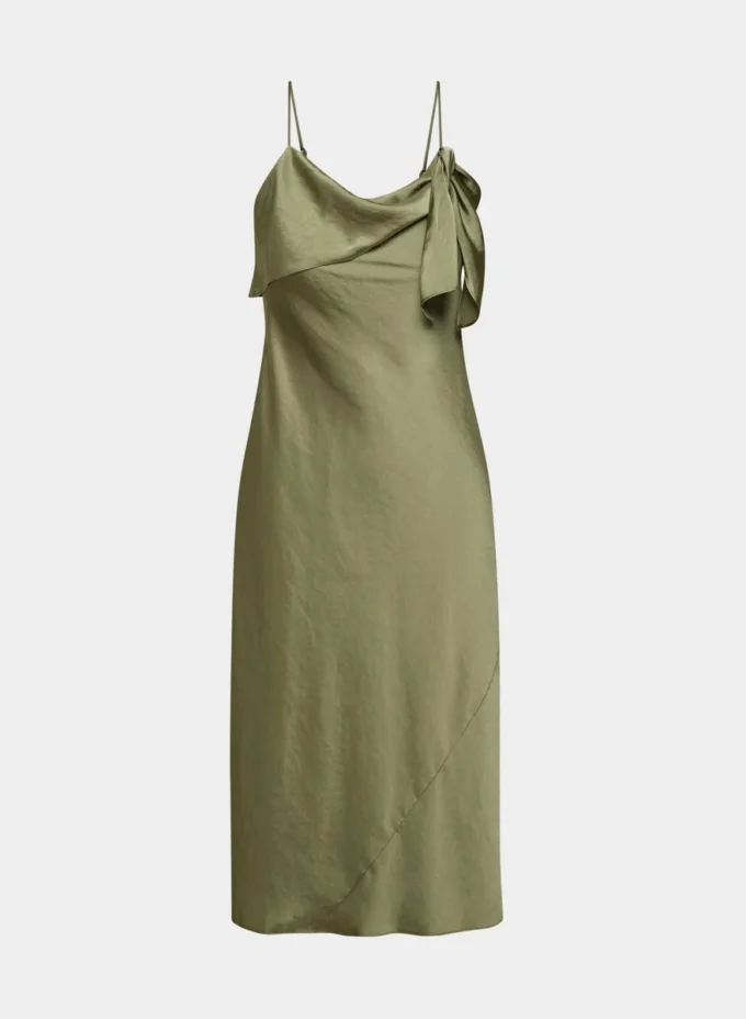 Robe en satin Cannelle