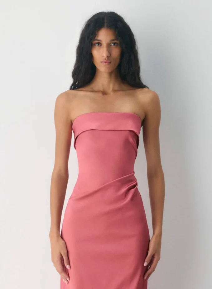Robe en satin exclusive