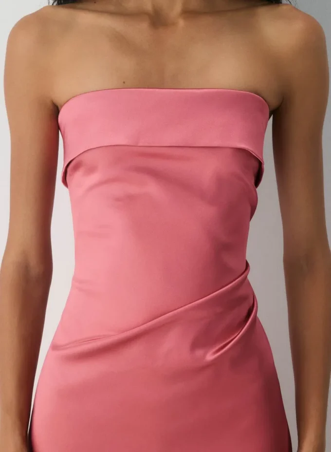 Robe en satin exclusive