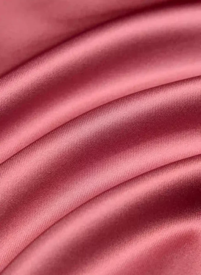 Robe en satin exclusive