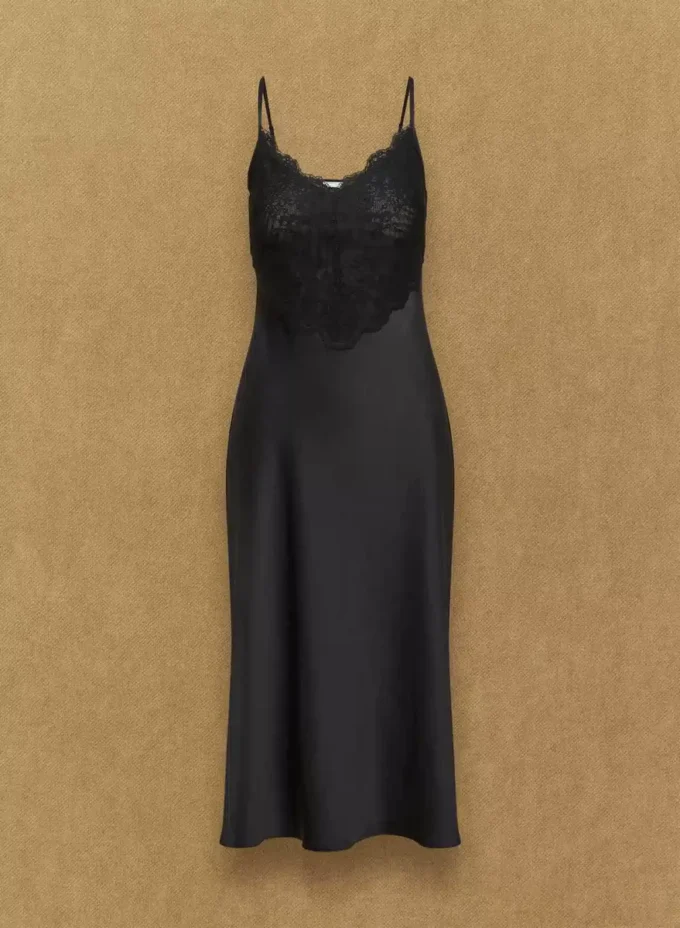 Robe en satin Memorize